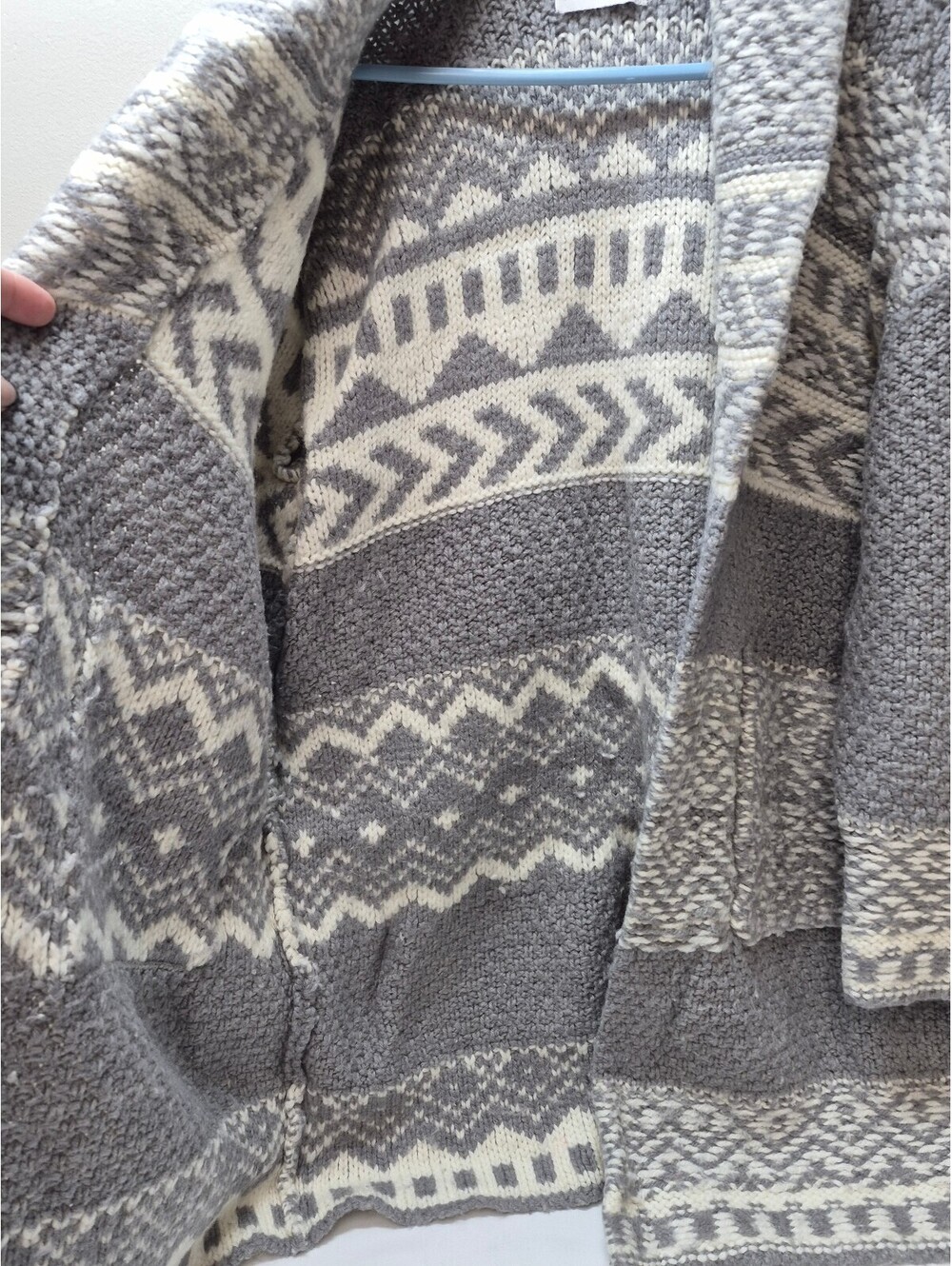 Lucky Brand Cozy Gray And Cream Patterned Knit Cardigan With Pockets B426 View 6